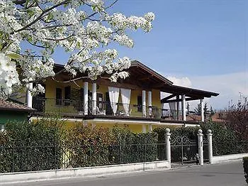 Hotel La Perla Del Lago *